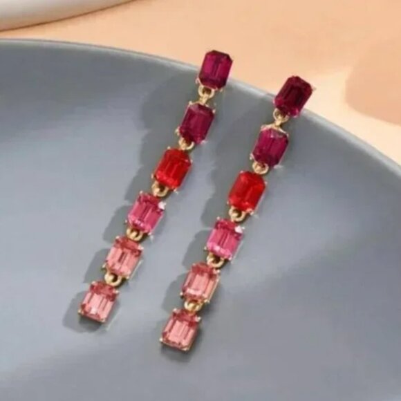 ⭐️❤️ FREE Baguette Rhinestone Drop Boho Peasant Modern Party Elegant Earrings - Picture 1 of 4